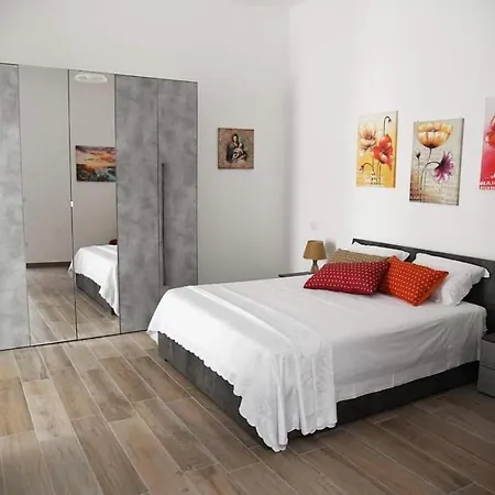 Casa Vacanze Dama Dom wakacyjny *